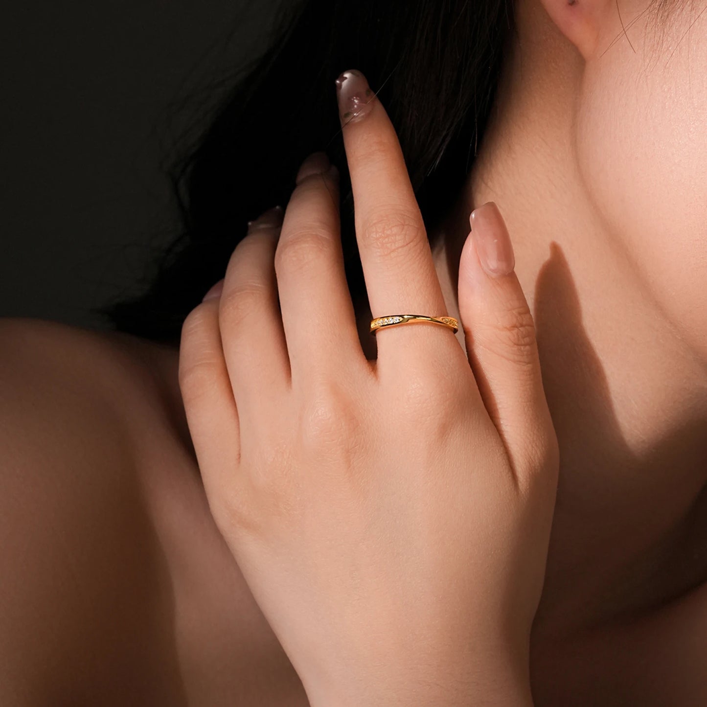 Anillo Giro Dorado